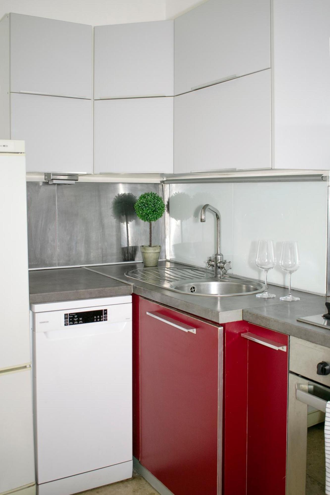 3 Room Apartment In The Beautiful Street บูดาเปสต์ ภายนอก รูปภาพ