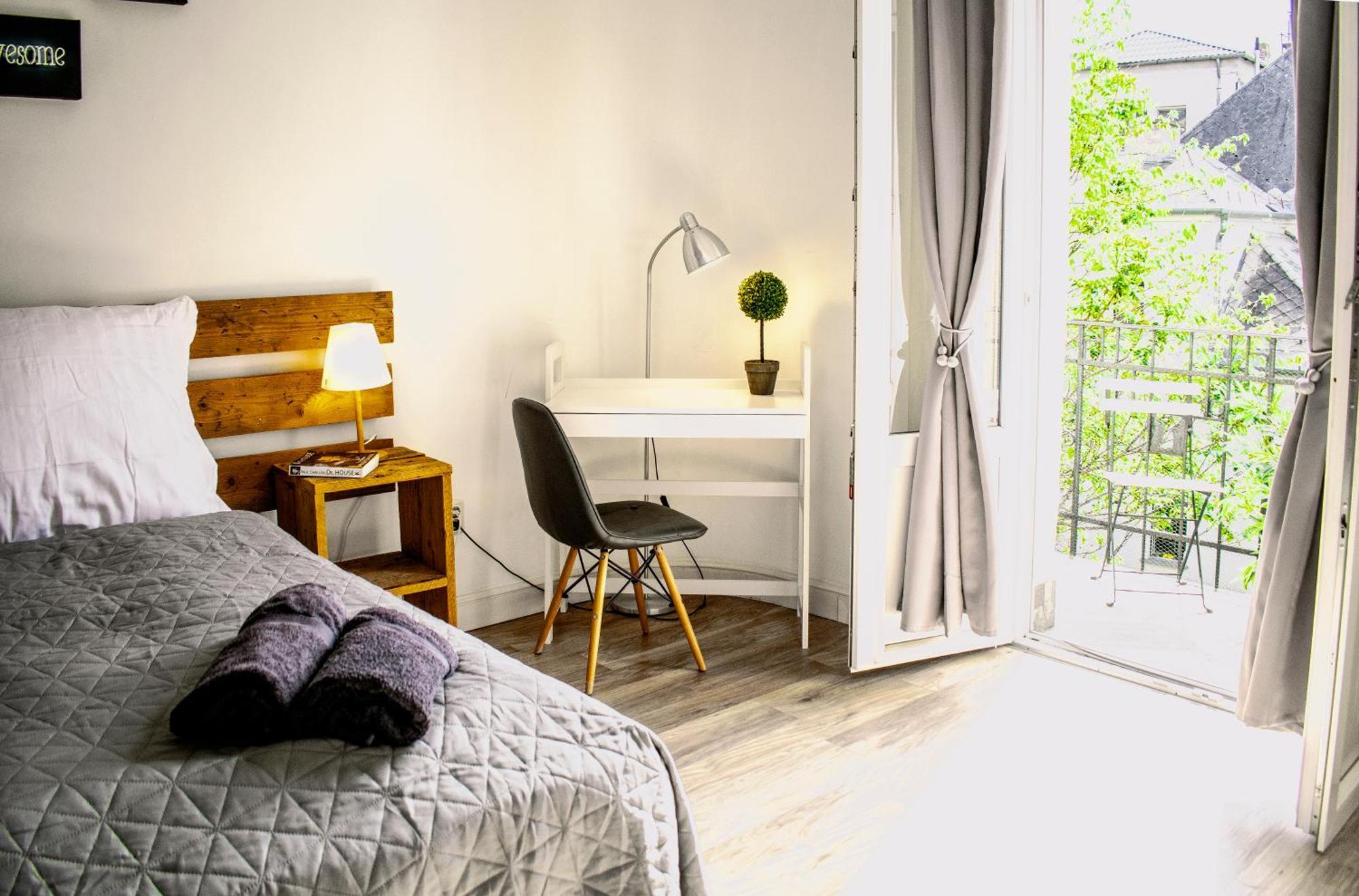 3 Room Apartment In The Beautiful Street บูดาเปสต์ ภายนอก รูปภาพ